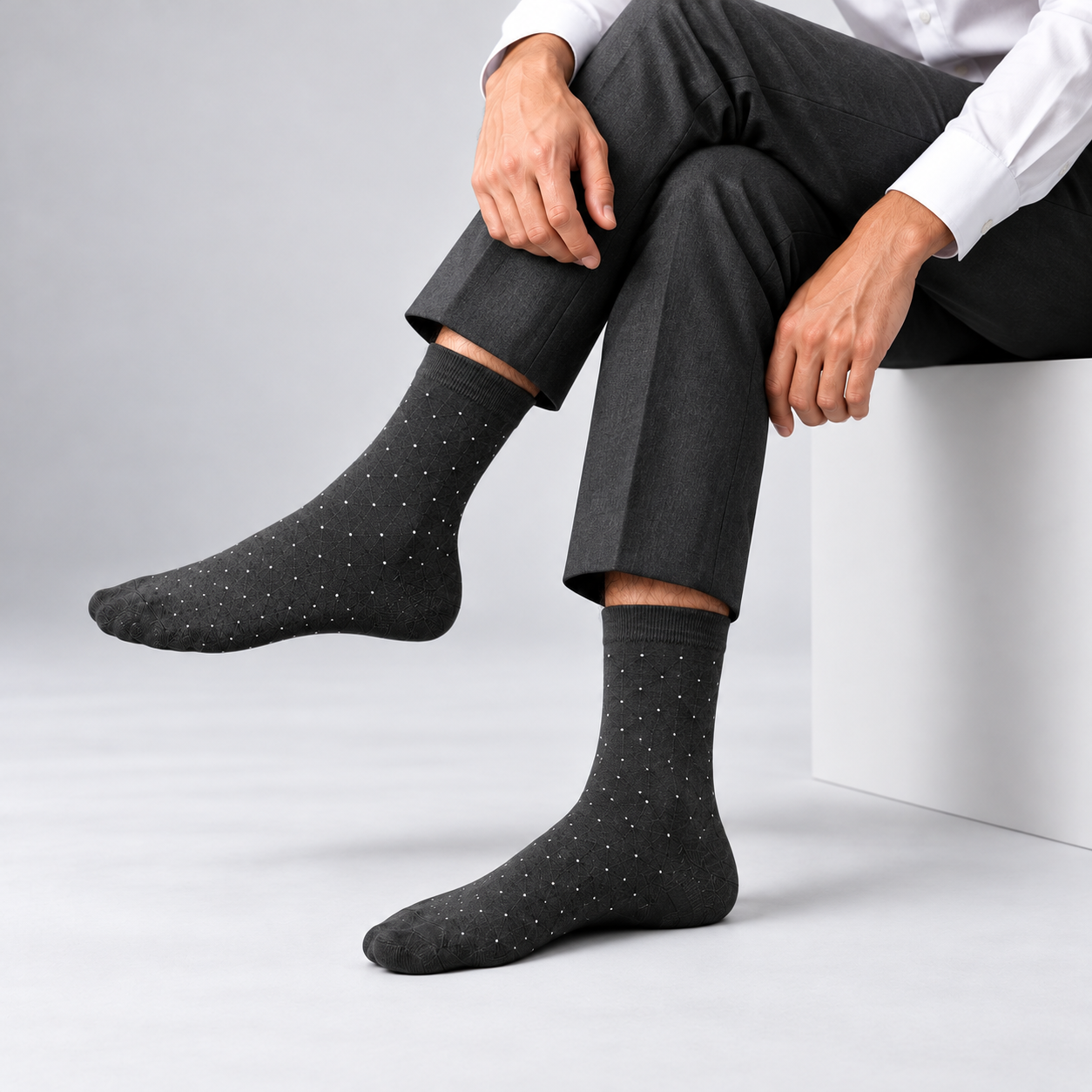 The Royale 3.0 Edition Socks - GREY