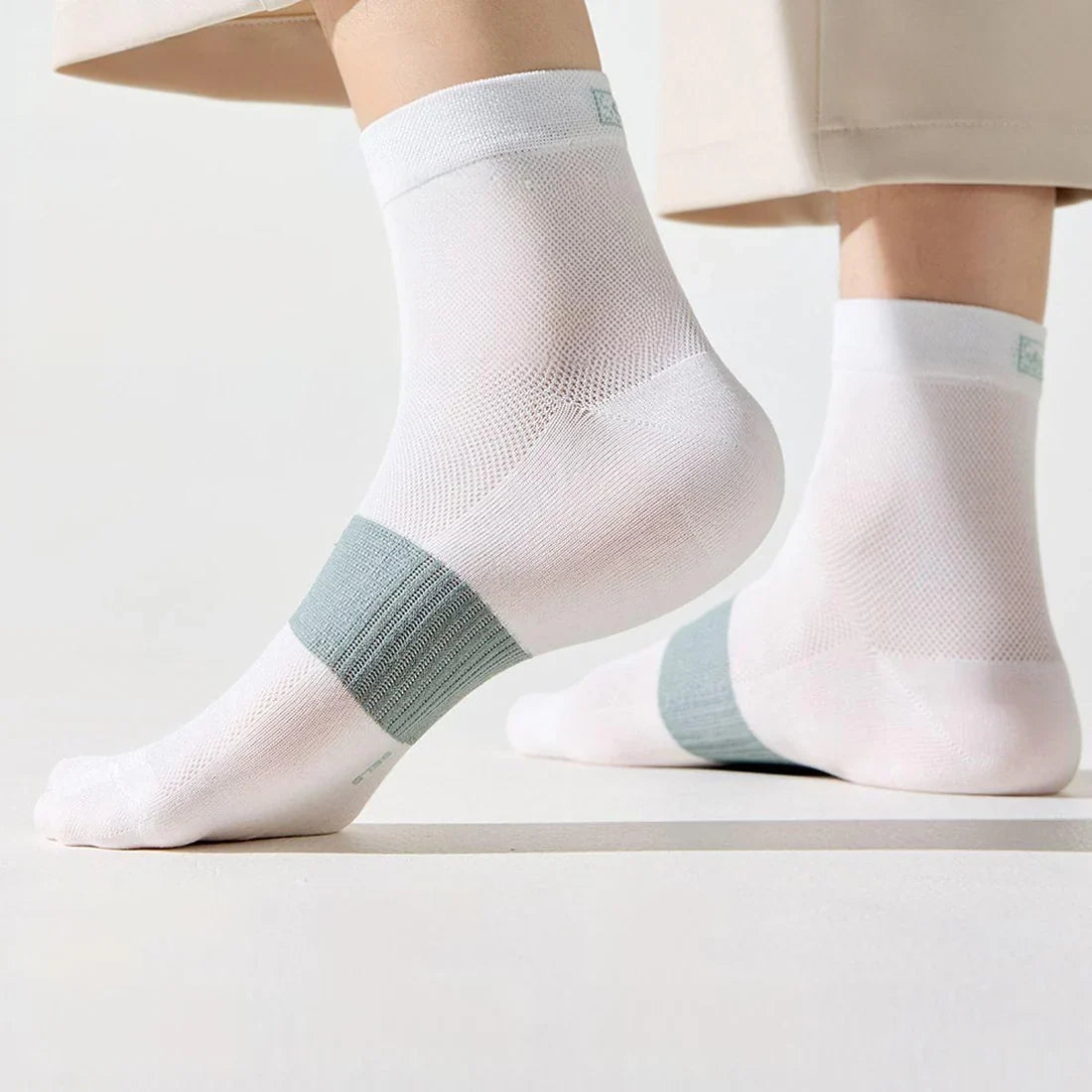 360° Airflow Ankle Length Socks - White